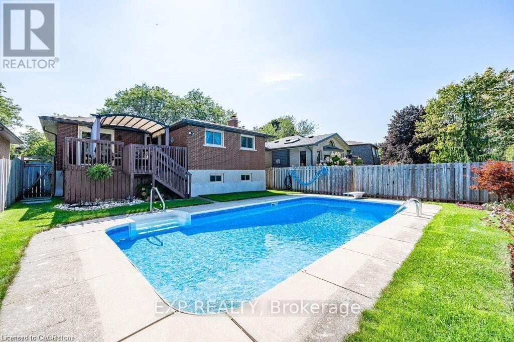 364 Roselawn Place, Waterloo, Ontario  N2L 5P1 - Photo 30 - X12589242