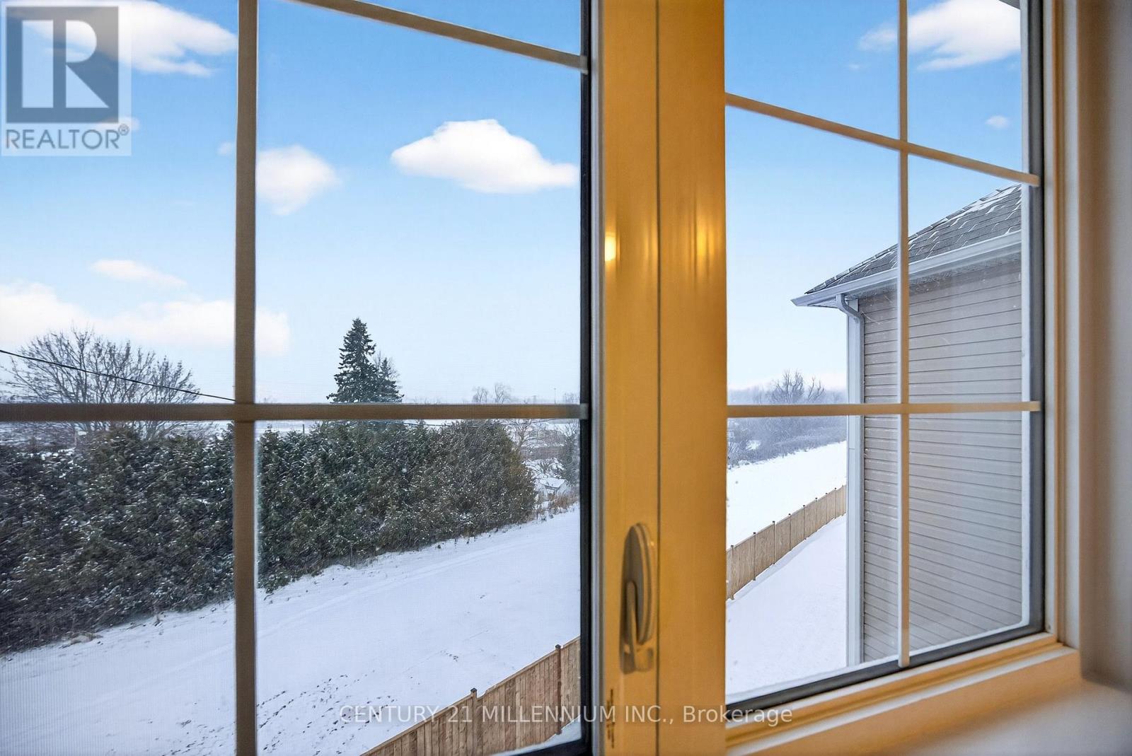 116 Gordon Street, Shelburne, Ontario L9V 3Y1 - Photo 12 - X12410155