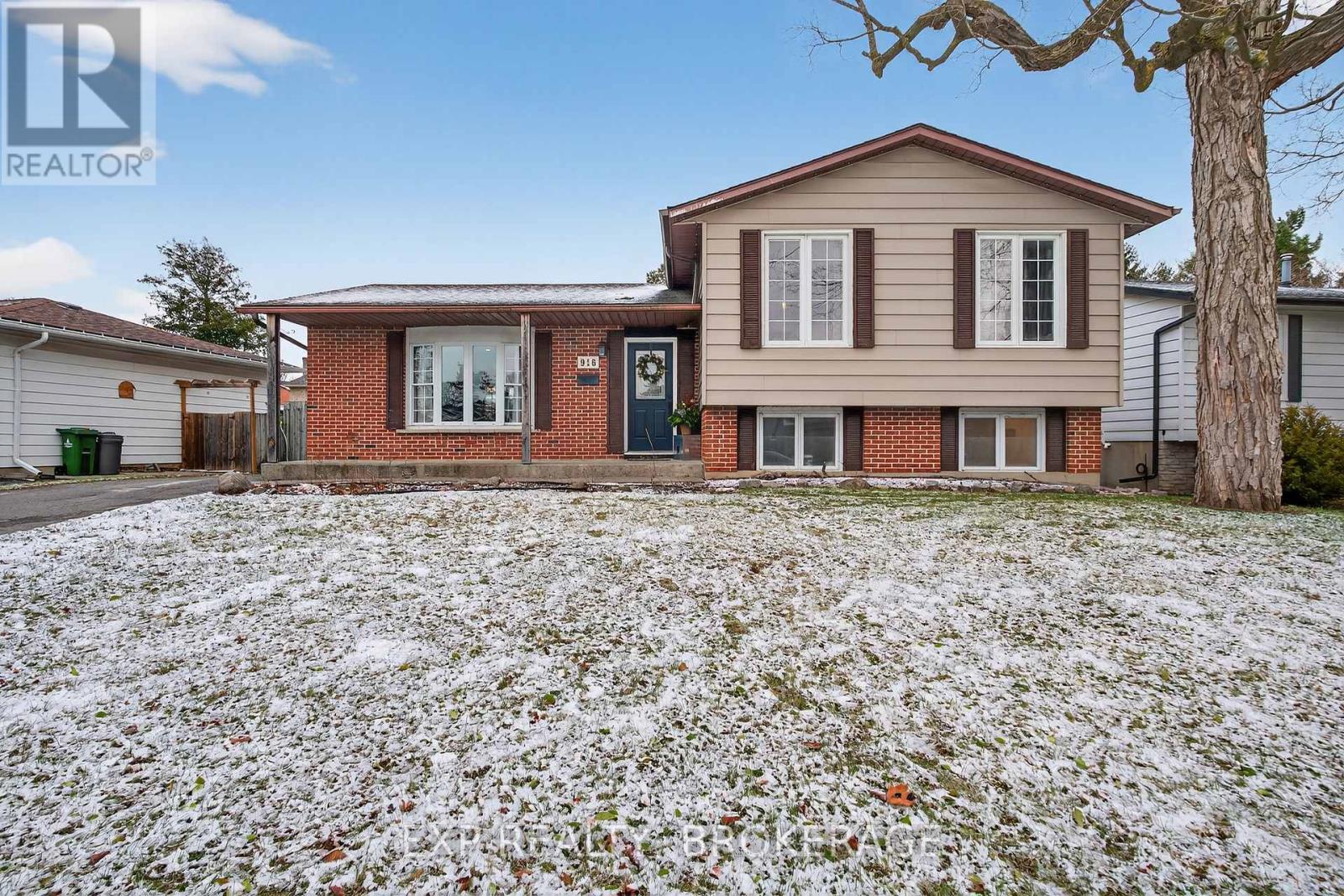 918 Cresthill Street, Kingston, Ontario  K7P 1H7 - Photo 1 - X12589298