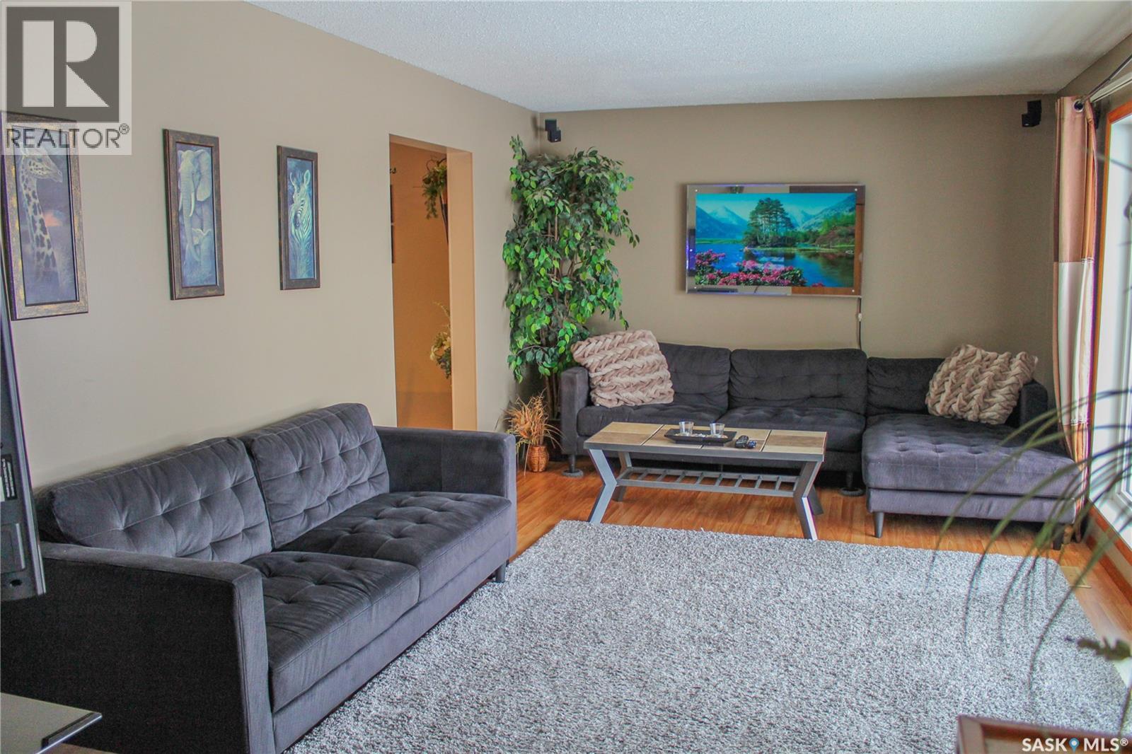 117 Saskatchewan Crescent, Kinistino, Saskatchewan  S0J 0A6 - Photo 10 - SK024899