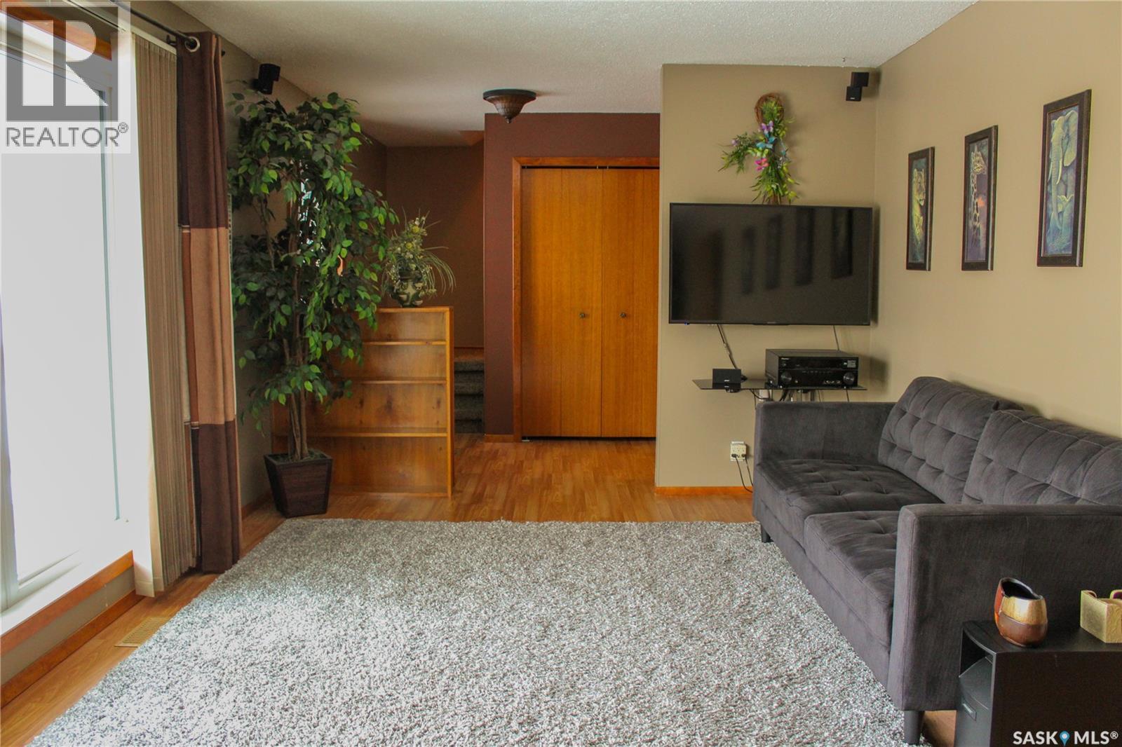 117 Saskatchewan Crescent, Kinistino, Saskatchewan  S0J 0A6 - Photo 11 - SK024899