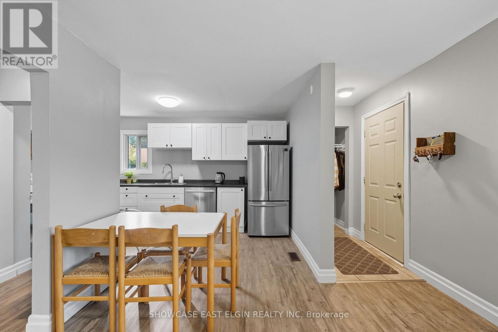 68 Dunkirk Drive, St. Thomas, Ontario  N5R 1S3 - Photo 4 - X12589258