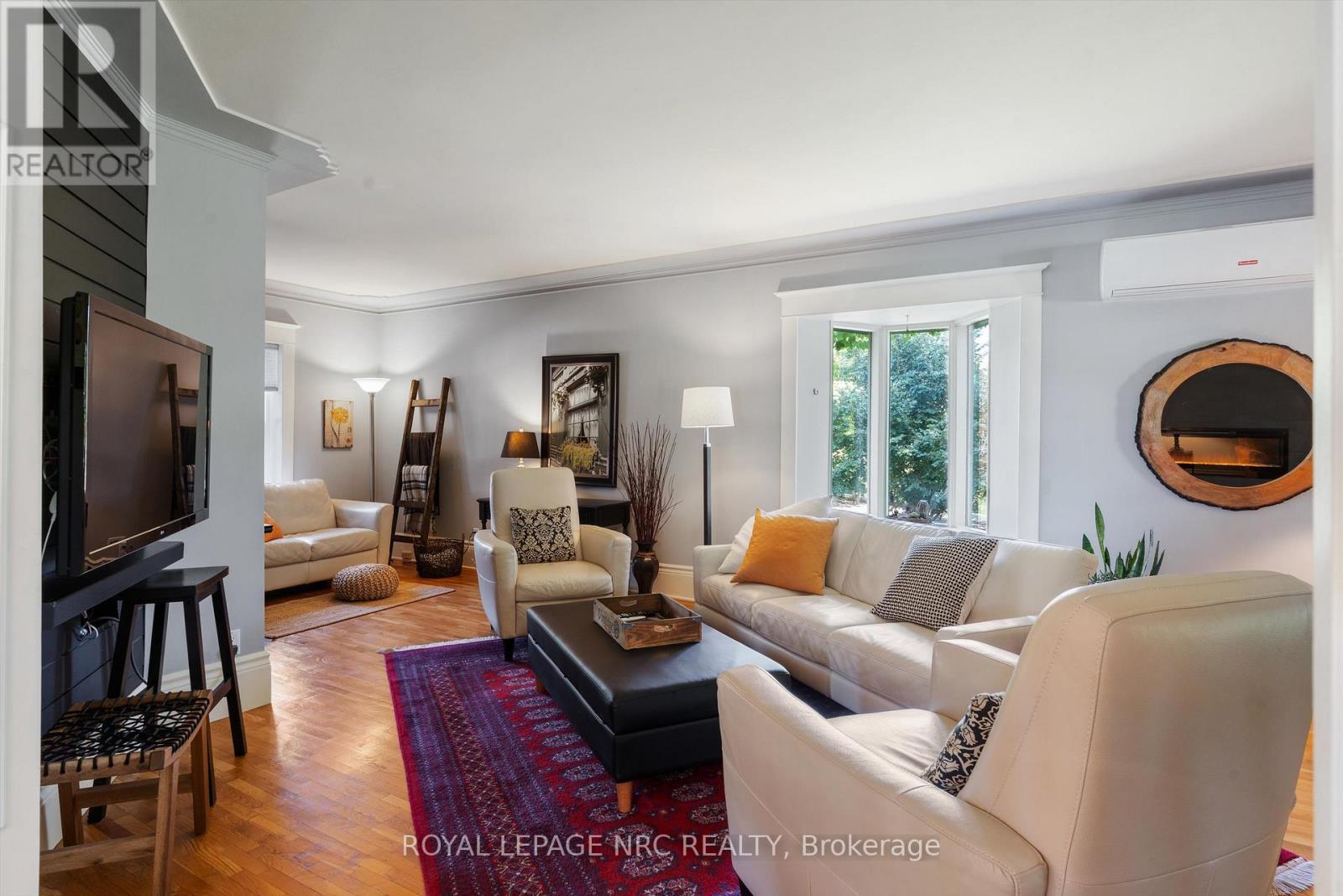 326 Lakeshore Road, Niagara-On-The-Lake, Ontario  L0S 1J0 - Photo 10 - X12589252