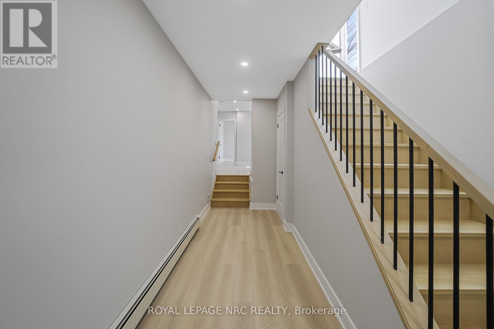 Lower - 668 Quaker Road, Welland, Ontario  L3C 3H2 - Photo 4 - X12589266