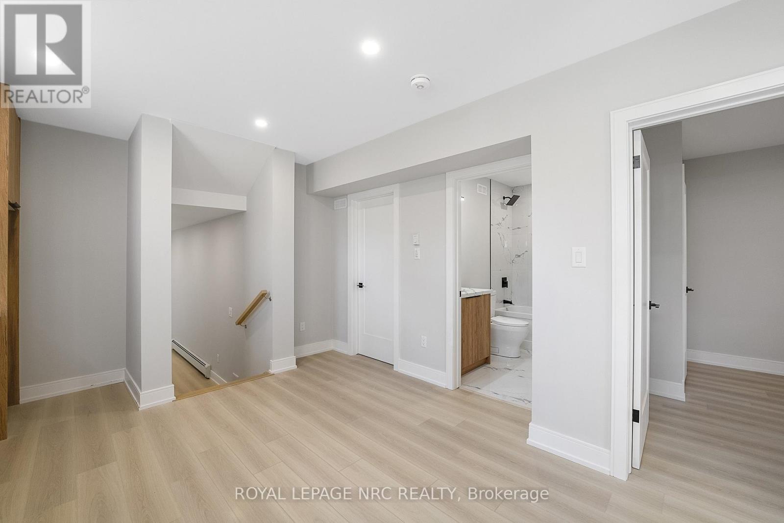 Lower - 668 Quaker Road, Welland, Ontario  L3C 3H2 - Photo 6 - X12589266