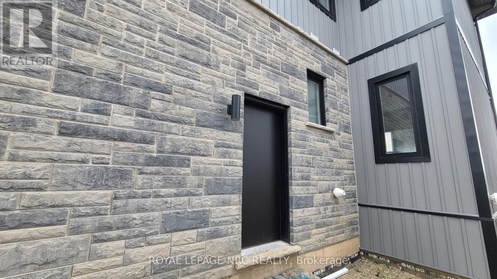 Lower - 7386 Splendour Drive, Niagara Falls, Ontario L2H 3V8 - Photo 4 - X12589268