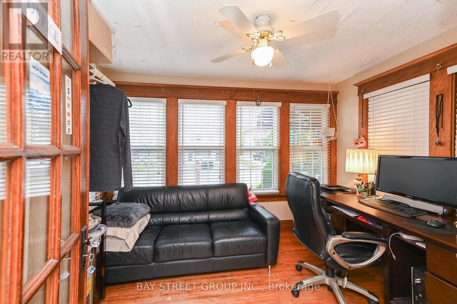 4467 John Street, Niagara Falls, Ontario  L2E 1A4 - Photo 12 - X12589276