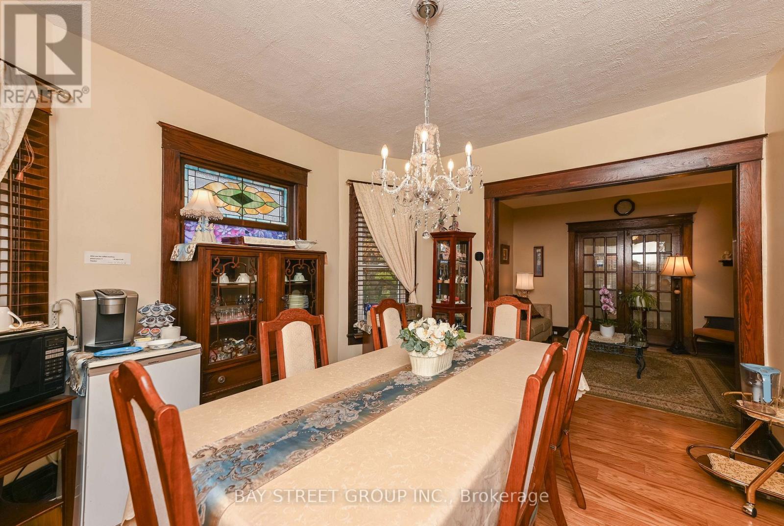 4467 John Street, Niagara Falls, Ontario  L2E 1A4 - Photo 14 - X12589276