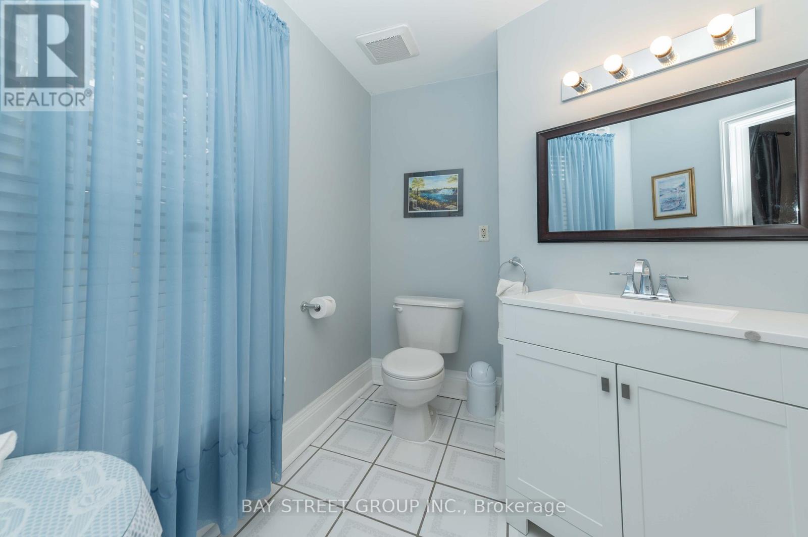 4467 John Street, Niagara Falls, Ontario  L2E 1A4 - Photo 19 - X12589276