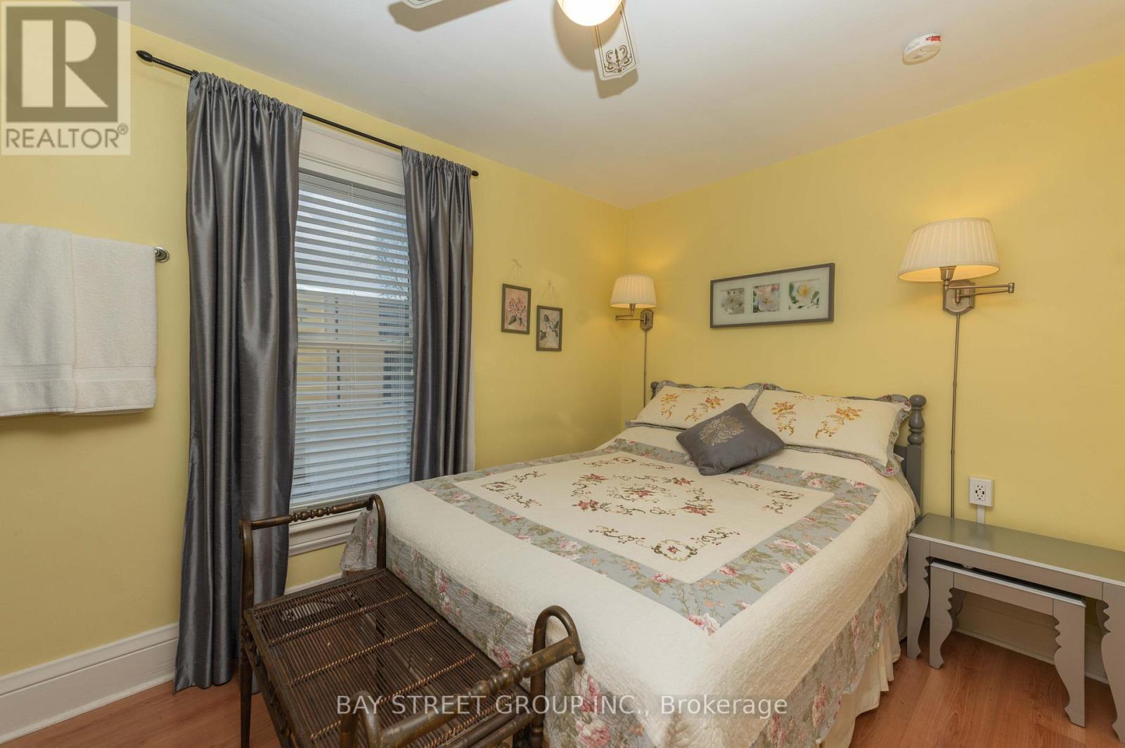 4467 John Street, Niagara Falls, Ontario  L2E 1A4 - Photo 23 - X12589276