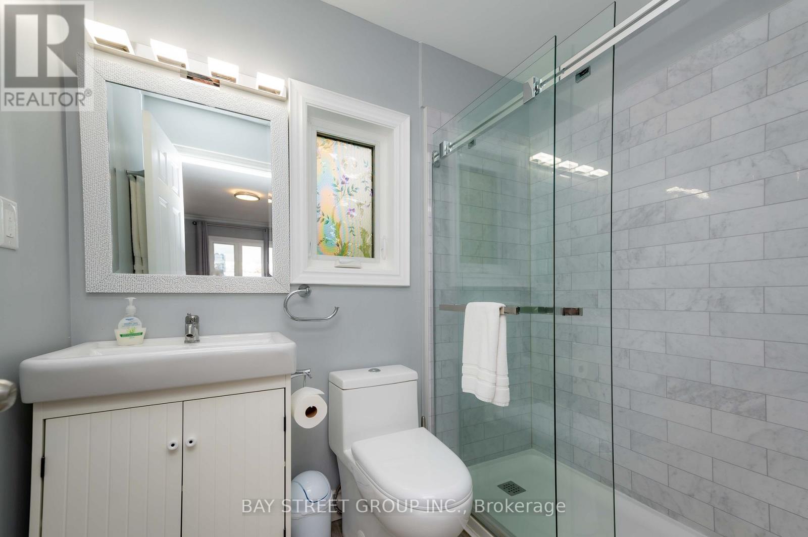 4467 John Street, Niagara Falls, Ontario  L2E 1A4 - Photo 36 - X12589276