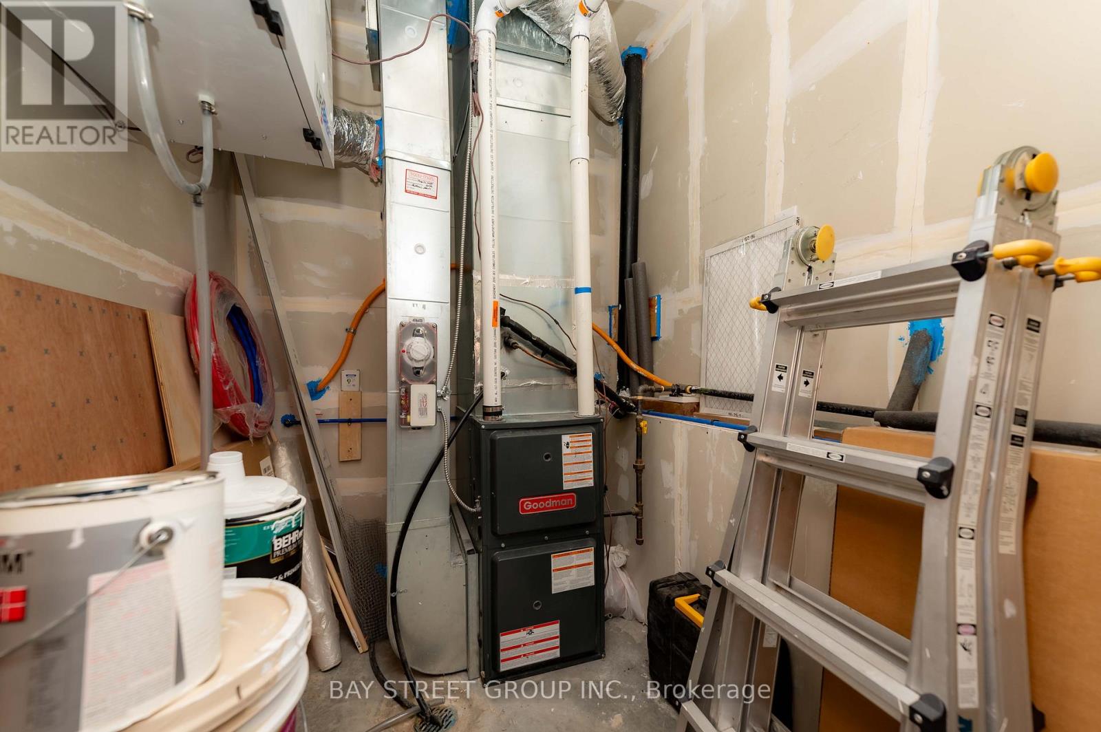 4467 John Street, Niagara Falls, Ontario  L2E 1A4 - Photo 44 - X12589276