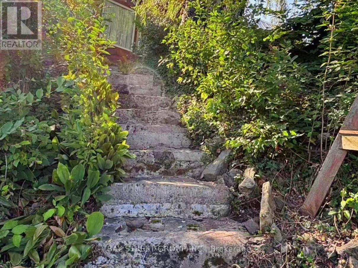 14 Marlatts Road, Thorold, Ontario  L2V 1N1 - Photo 40 - X12589290