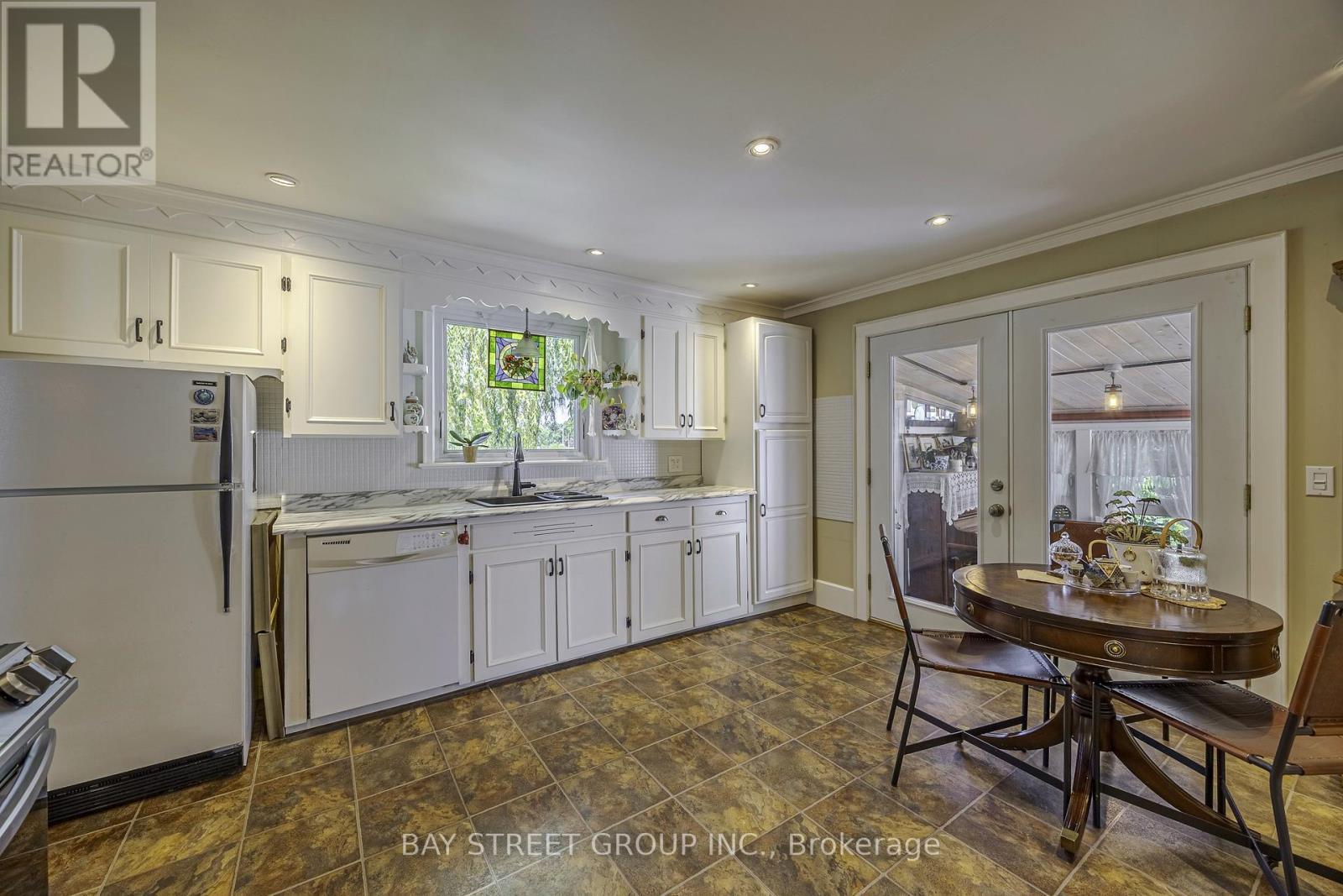 14 Marlatts Road, Thorold, Ontario  L2V 1N1 - Photo 6 - X12589290