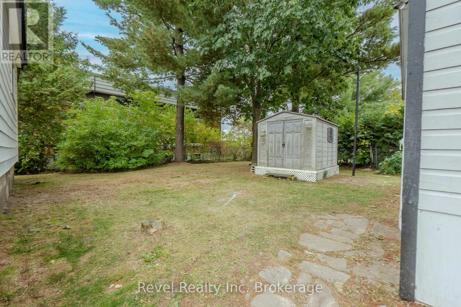 707 Bloem Street, North Bay, Ontario  P1B 4Z5 - Photo 38 - X12527508