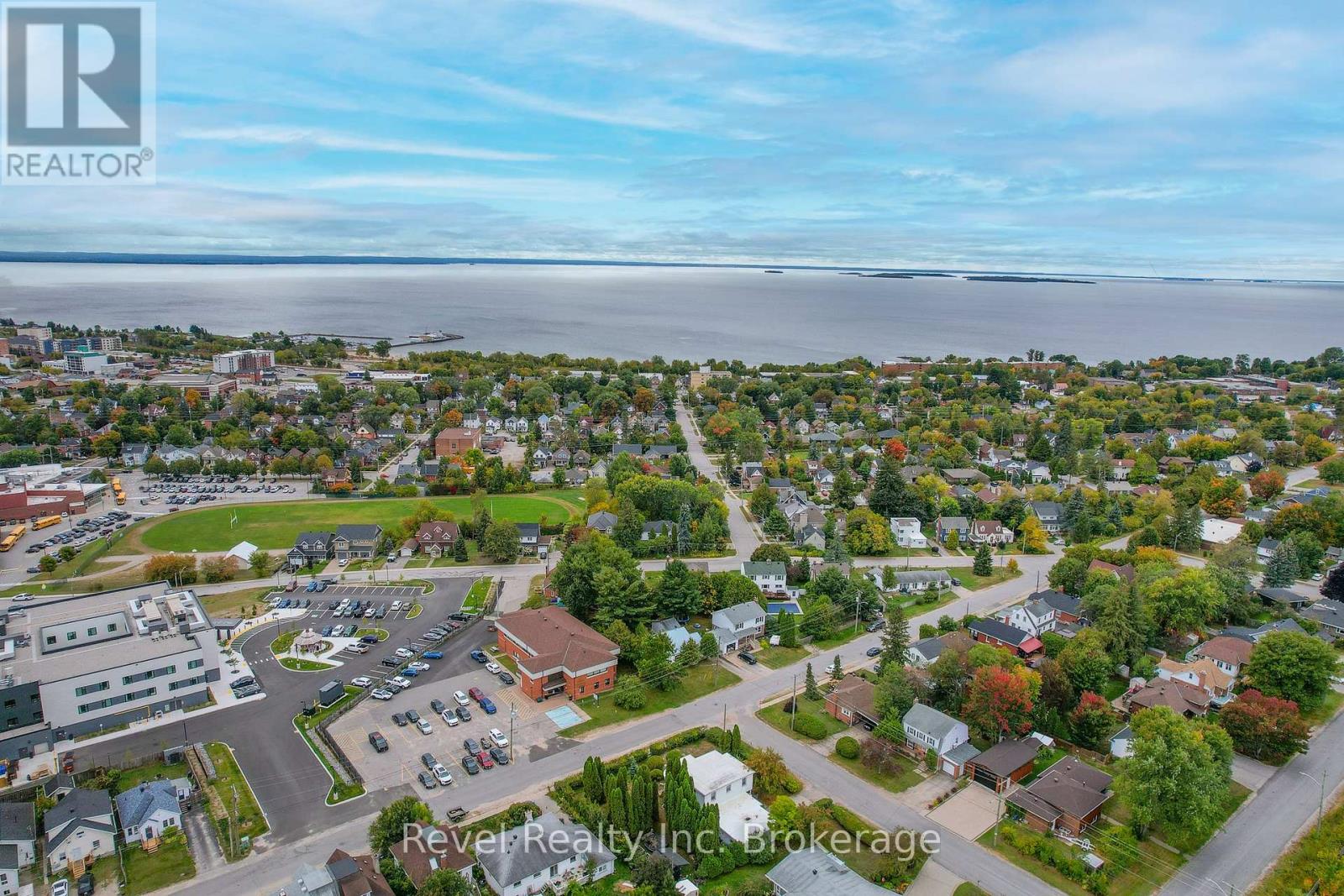 707 Bloem Street, North Bay, Ontario  P1B 4Z5 - Photo 48 - X12527508