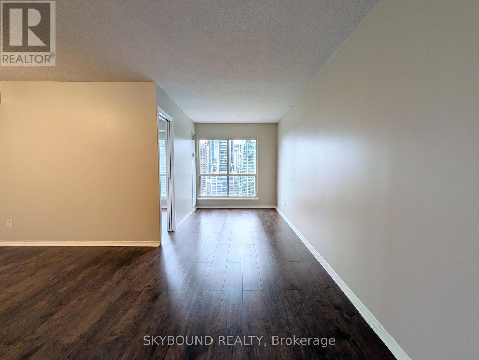 2201 - 25 The Esplanade, Toronto, Ontario  M5E 1W5 - Photo 4 - C12589304