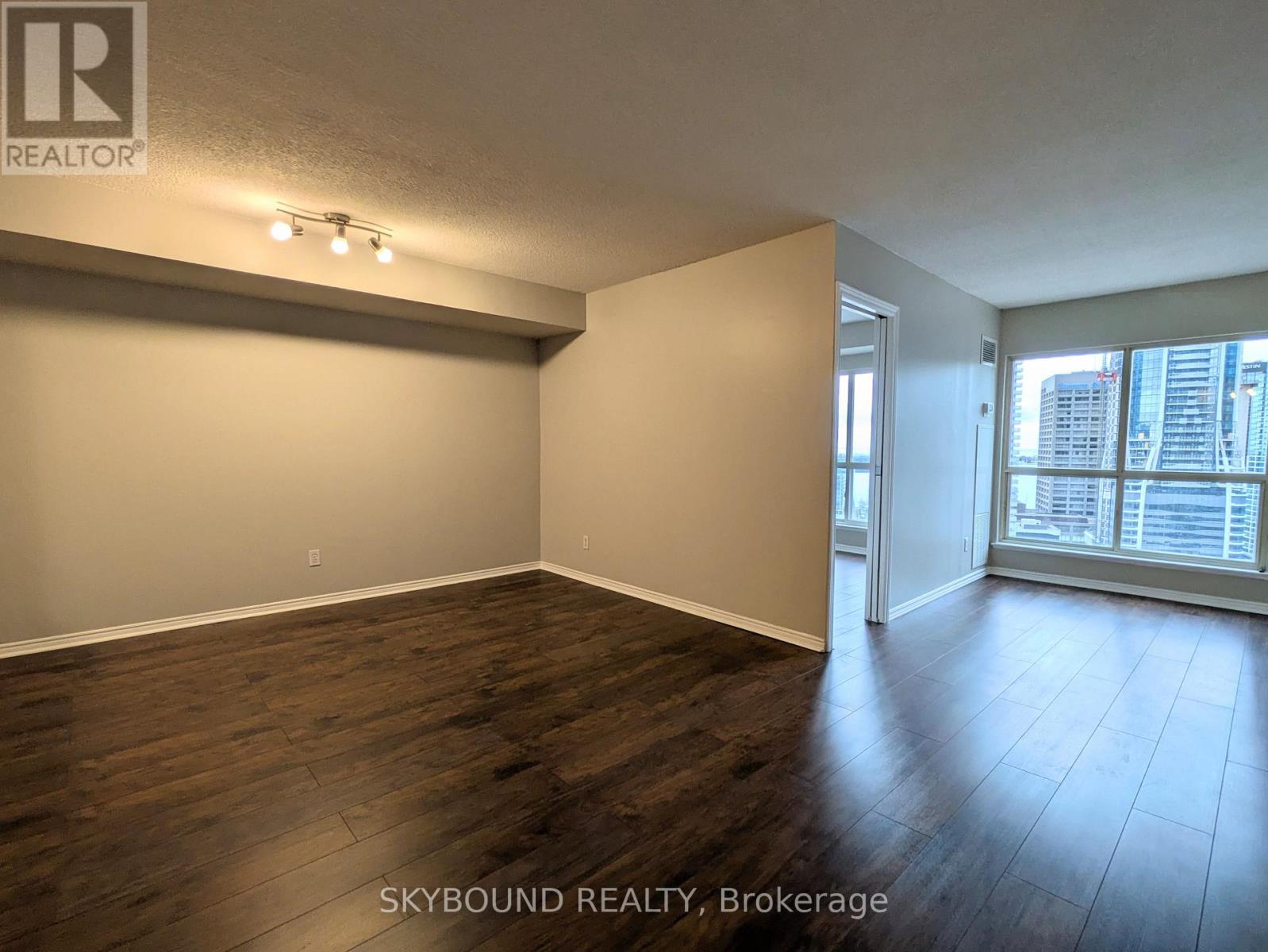 2201 - 25 The Esplanade, Toronto, Ontario  M5E 1W5 - Photo 6 - C12589304