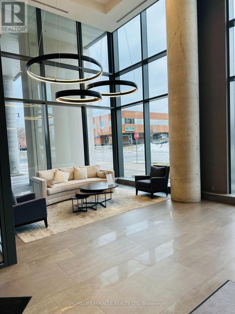 707 - 15 Lynch Street, Brampton, Ontario  L6W 2Z8 - Photo 2 - W12588618