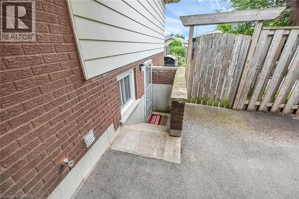 21 Burdock Boulevard, Brantford, Ontario  N3R 6B5 - Photo 45 - 40777507