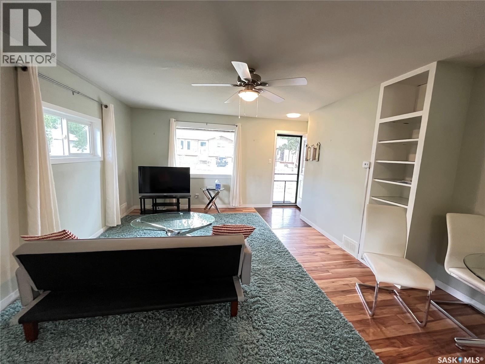 408 Maple Street, Maple Creek, Saskatchewan  S0N 1N0 - Photo 11 - SK024947