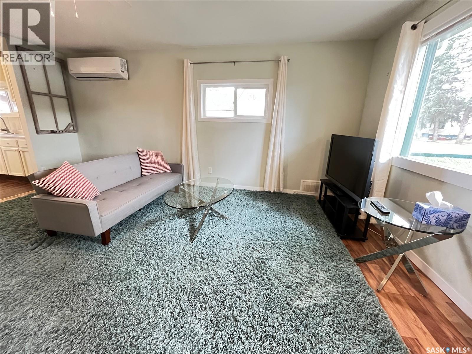 408 Maple Street, Maple Creek, Saskatchewan  S0N 1N0 - Photo 14 - SK024947