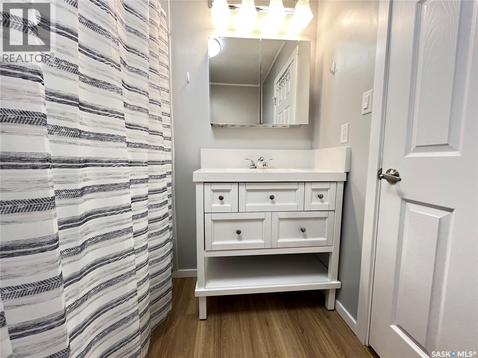 408 Maple Street, Maple Creek, Saskatchewan  S0N 1N0 - Photo 17 - SK024947