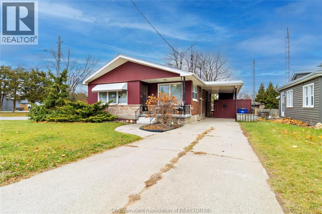 282 Talbot Street West, Blenheim, Ontario  N0P 1A0 - Photo 2 - 25030686