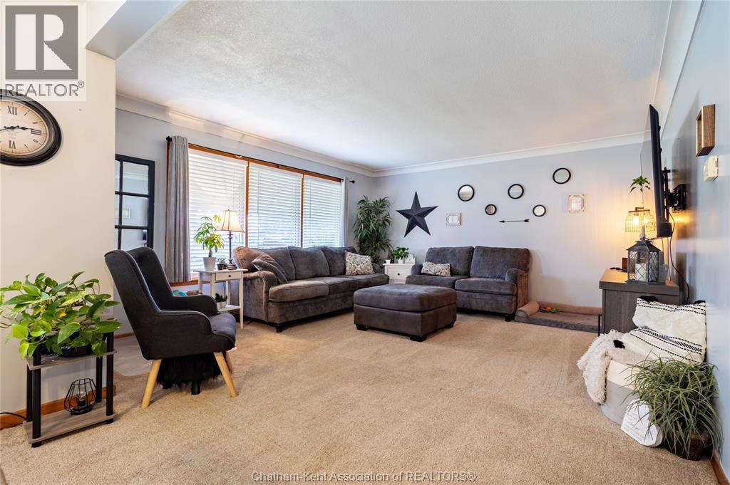 282 Talbot Street West, Blenheim, Ontario  N0P 1A0 - Photo 4 - 25030686