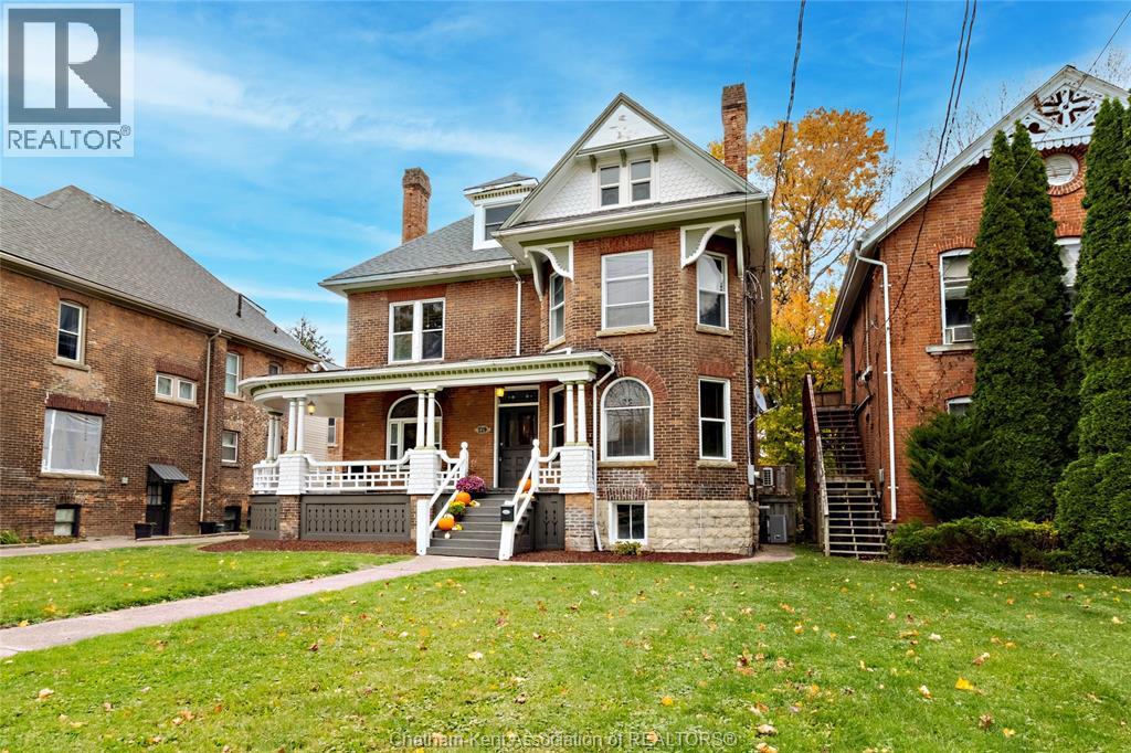 129 William Street South, Chatham, Ontario  N7M 4S7 - Photo 3 - 25030683