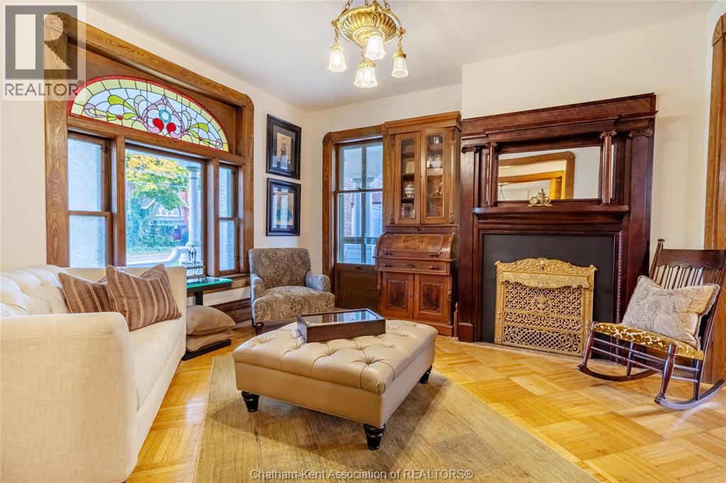 129 William Street South, Chatham, Ontario  N7M 4S7 - Photo 7 - 25030683