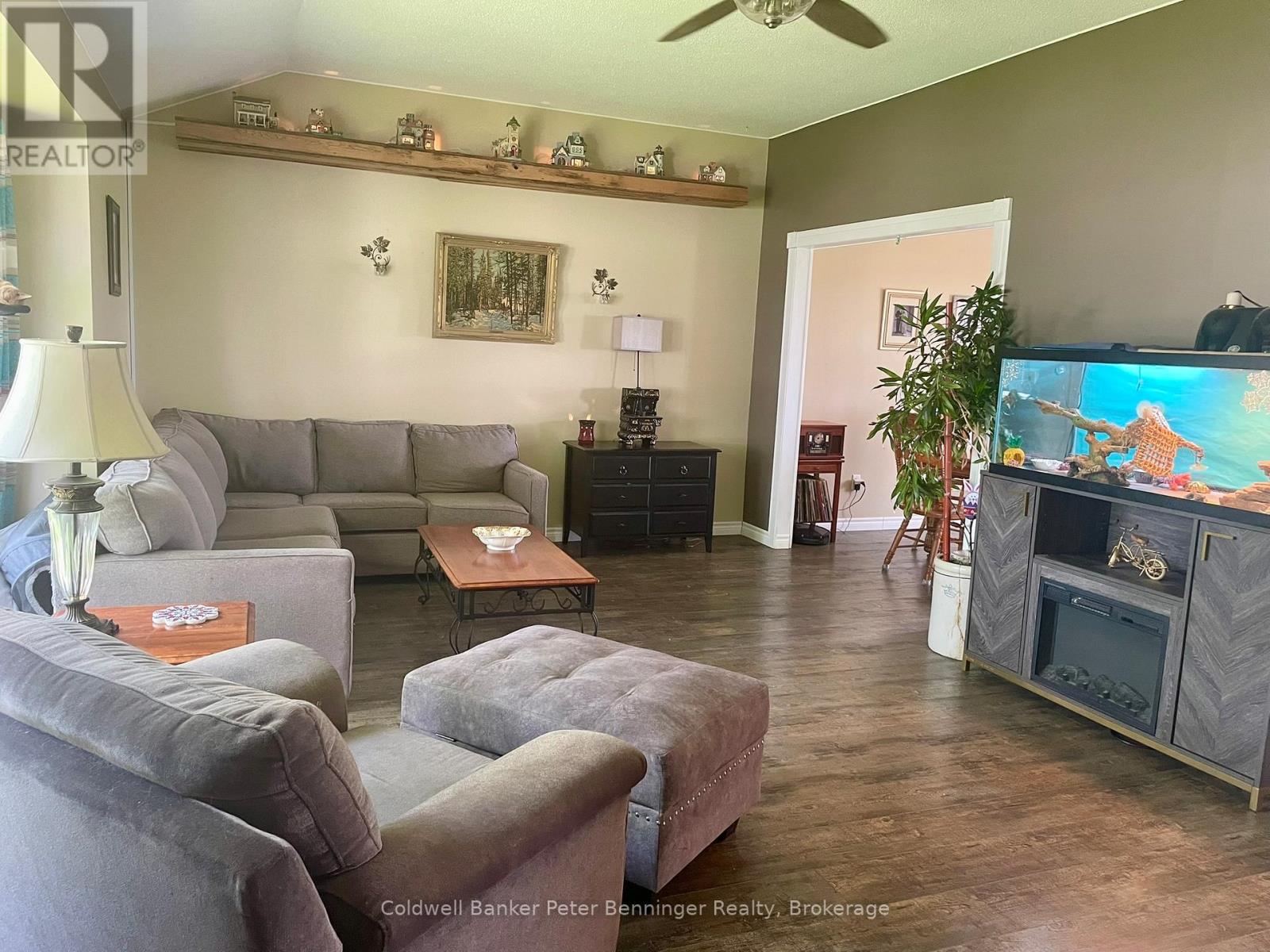 77 2nd Street Crescent, Hanover, Ontario N4N 3K3 - Photo 17 - X12207623