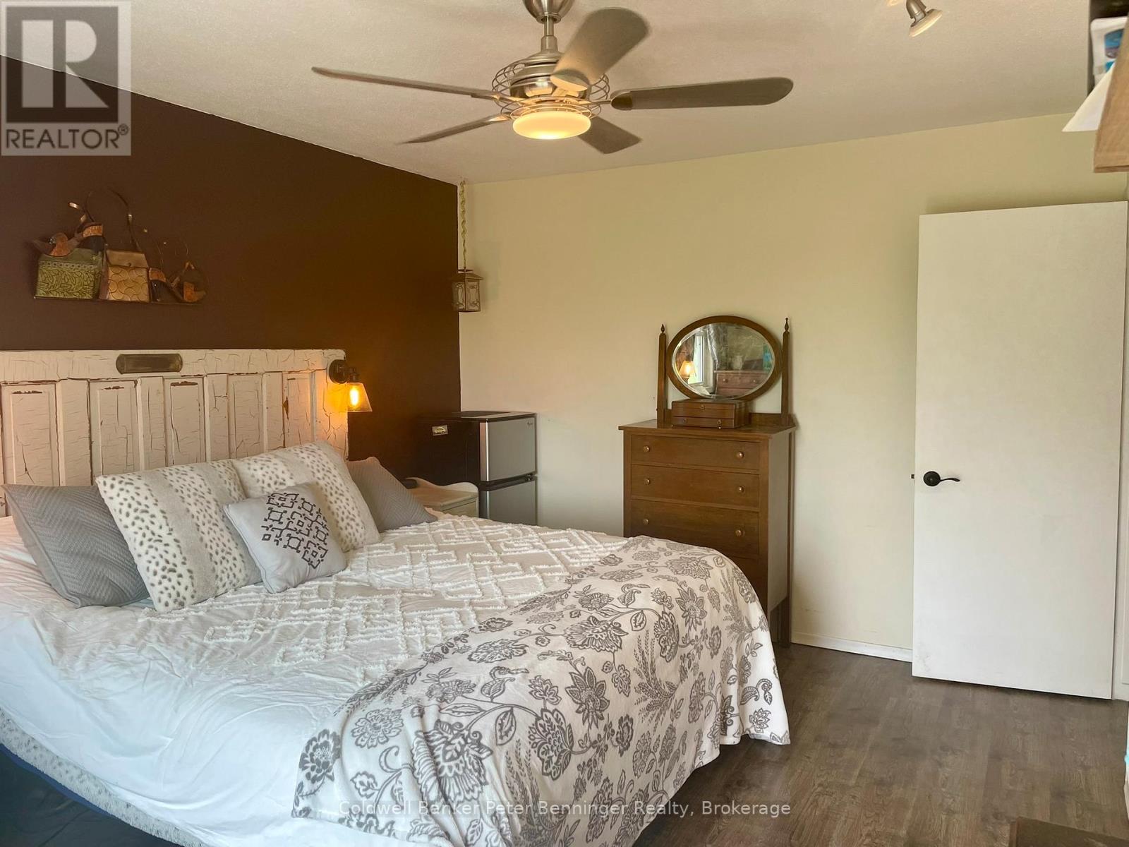 77 2nd Street Crescent, Hanover, Ontario N4N 3K3 - Photo 23 - X12207623