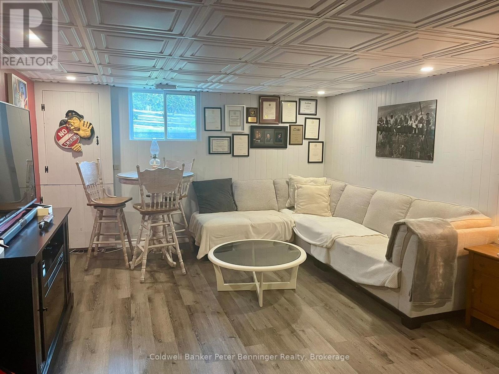 77 2nd Street Crescent, Hanover, Ontario N4N 3K3 - Photo 37 - X12207623