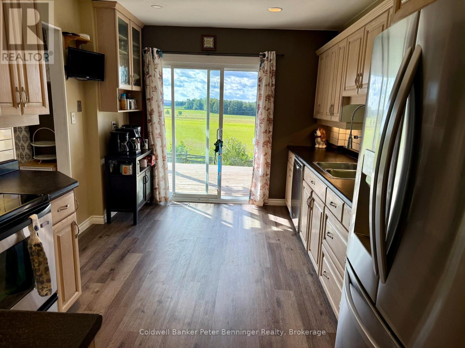 77 2nd Street Crescent, Hanover, Ontario N4N 3K3 - Photo 7 - X12207623