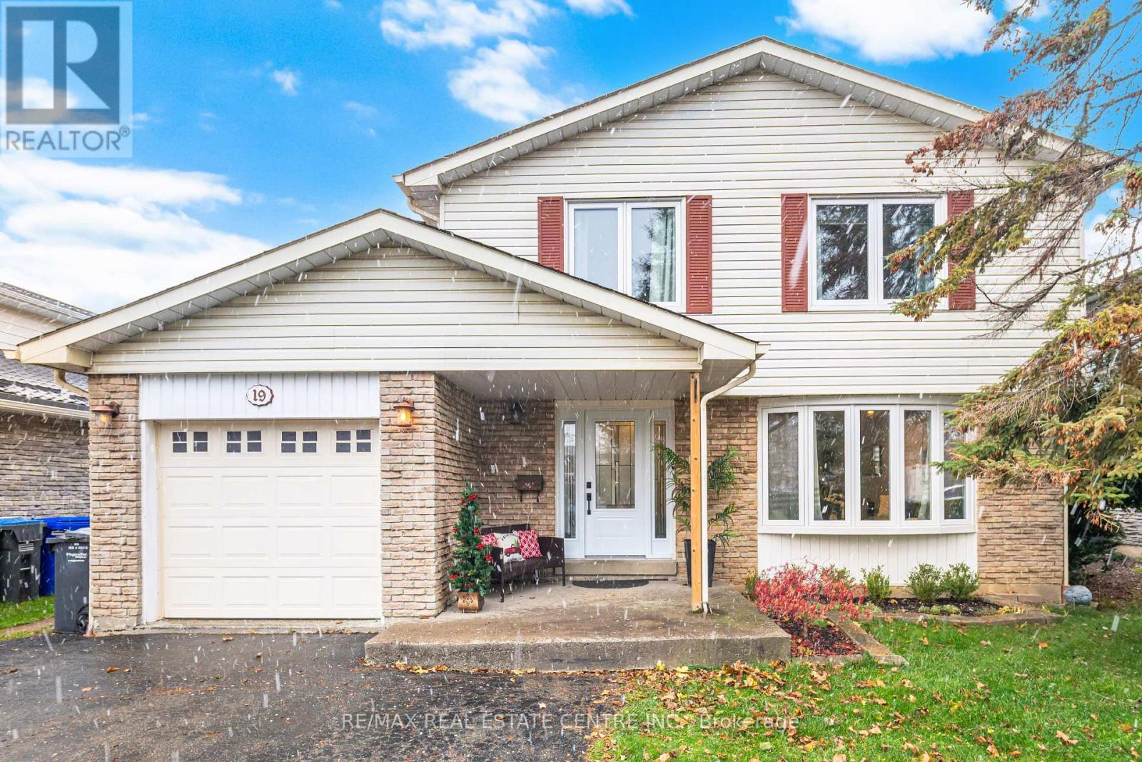 19 JASPER CRESCENT, Brampton, Ontario