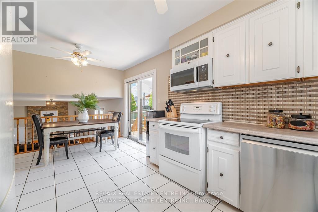 583 Moorelands Crescent, Milton, Ontario  L9T 4B3 - Photo 12 - W12589306