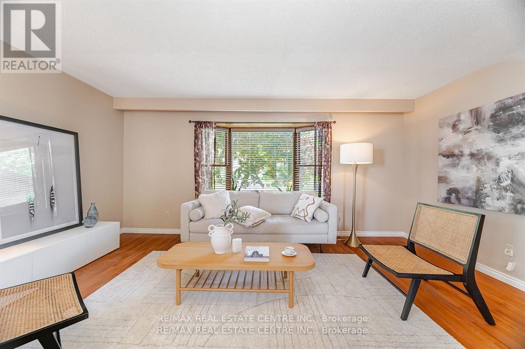 583 Moorelands Crescent, Milton, Ontario  L9T 4B3 - Photo 17 - W12589306