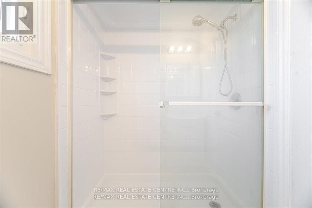 583 Moorelands Crescent, Milton, Ontario  L9T 4B3 - Photo 23 - W12589306