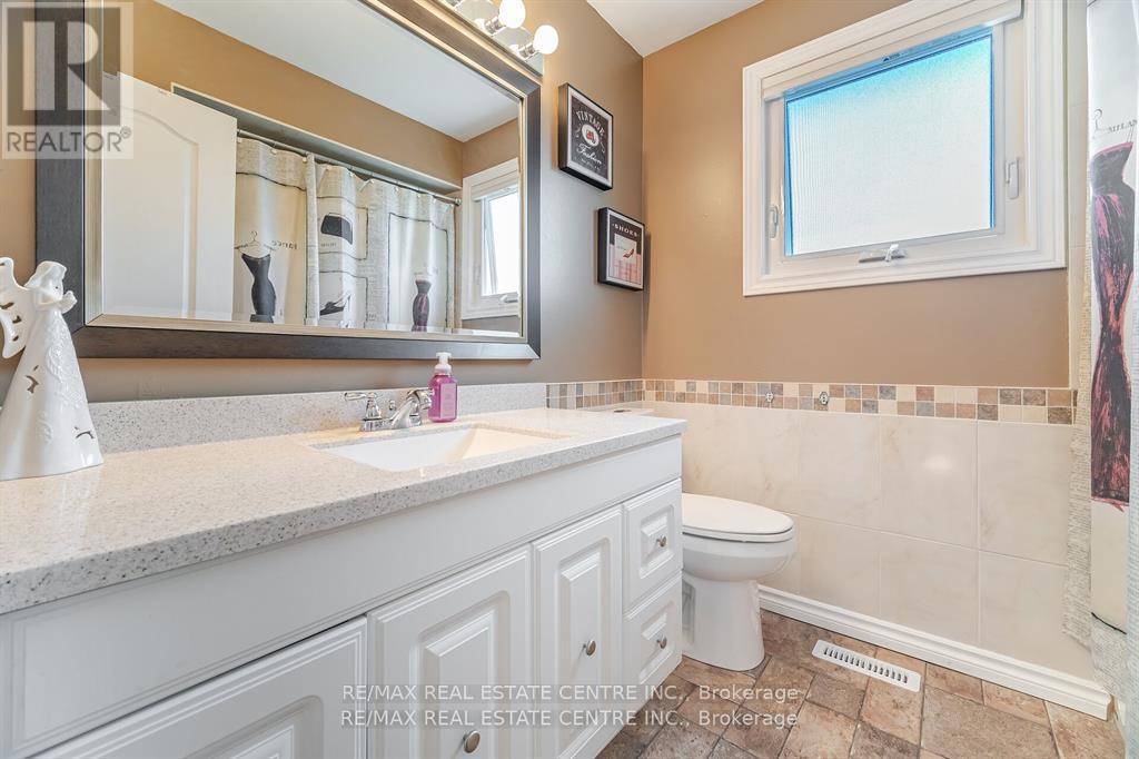 583 Moorelands Crescent, Milton, Ontario  L9T 4B3 - Photo 27 - W12589306