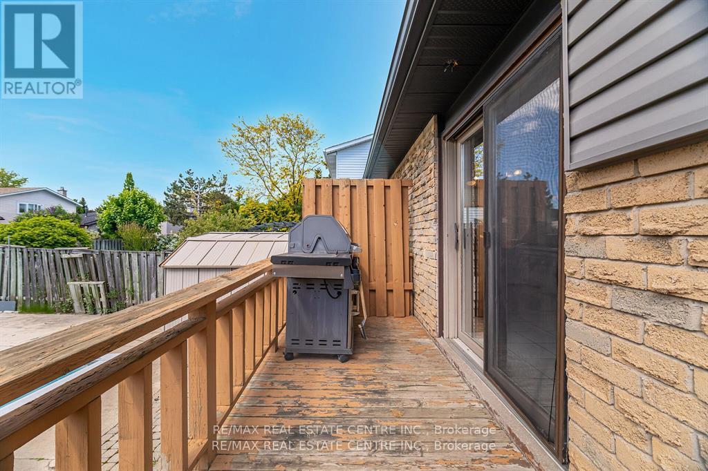 583 Moorelands Crescent, Milton, Ontario  L9T 4B3 - Photo 38 - W12589306