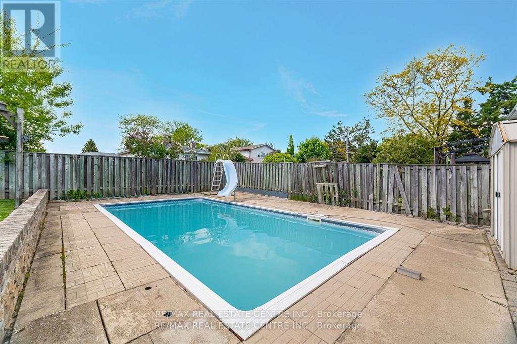 583 Moorelands Crescent, Milton, Ontario  L9T 4B3 - Photo 40 - W12589306