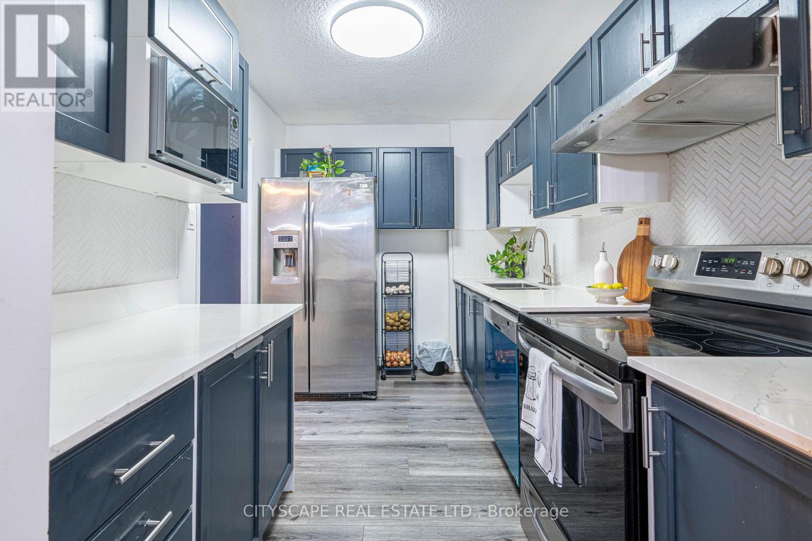 115 - 2121 Roche Court, Mississauga, Ontario  L5K 2C7 - Photo 13 - W12589308