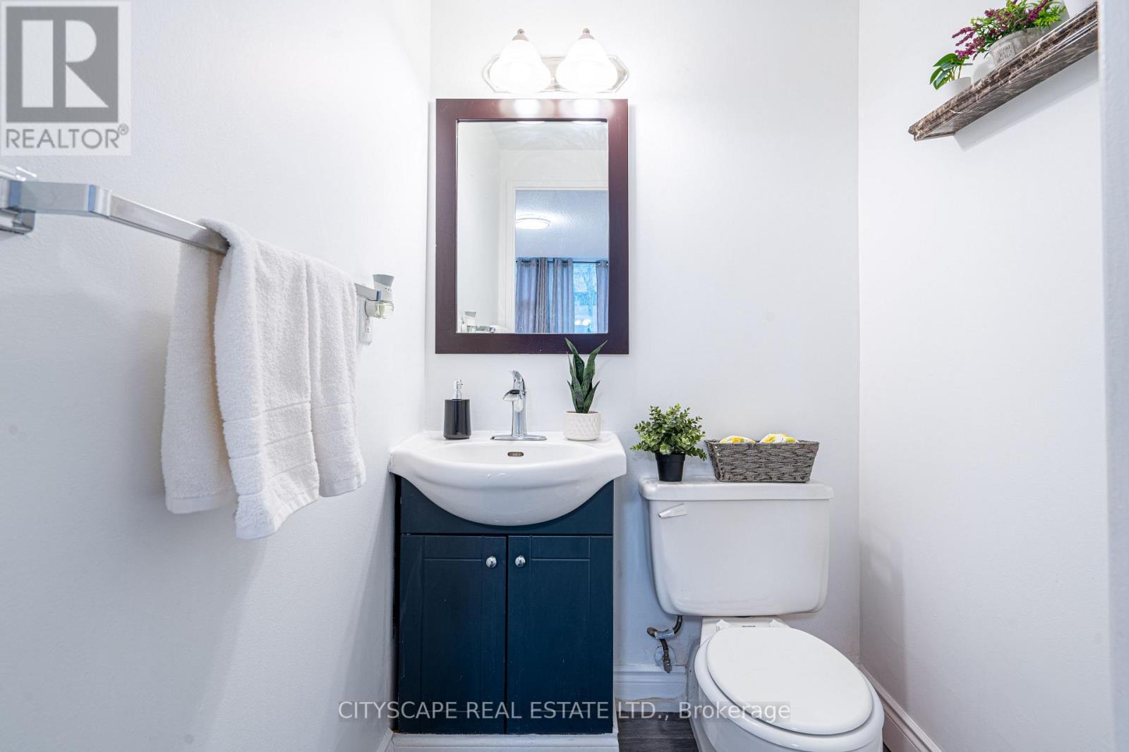 115 - 2121 Roche Court, Mississauga, Ontario  L5K 2C7 - Photo 19 - W12589308