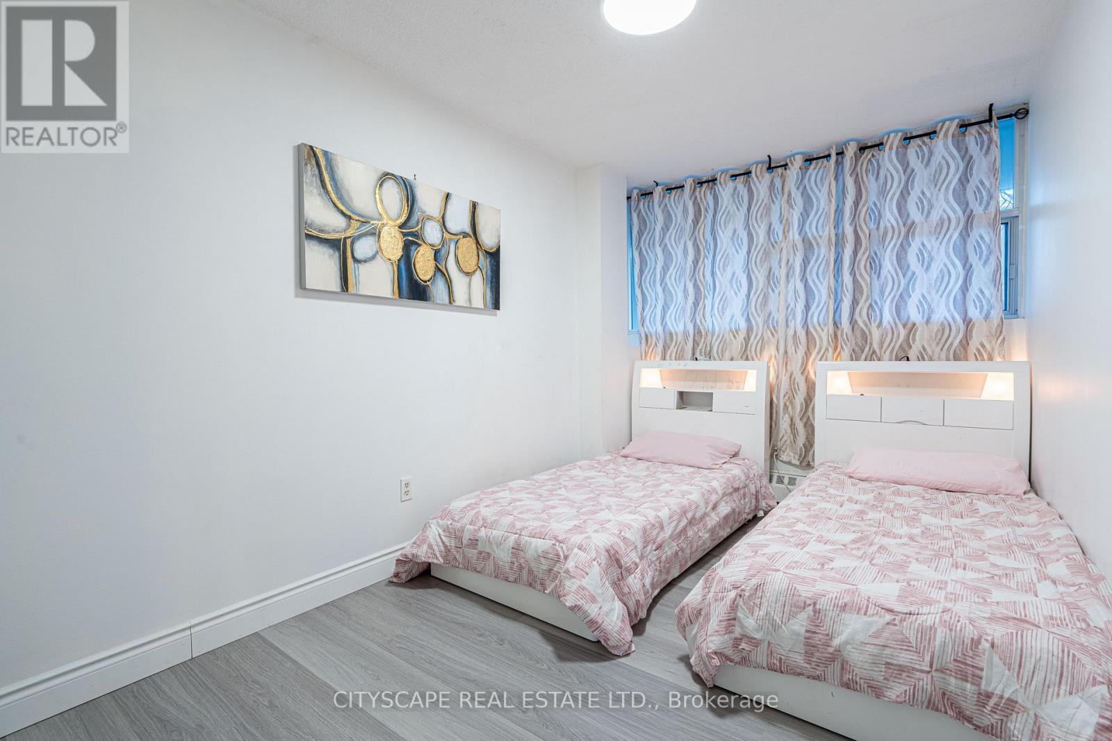 115 - 2121 Roche Court, Mississauga, Ontario  L5K 2C7 - Photo 21 - W12589308