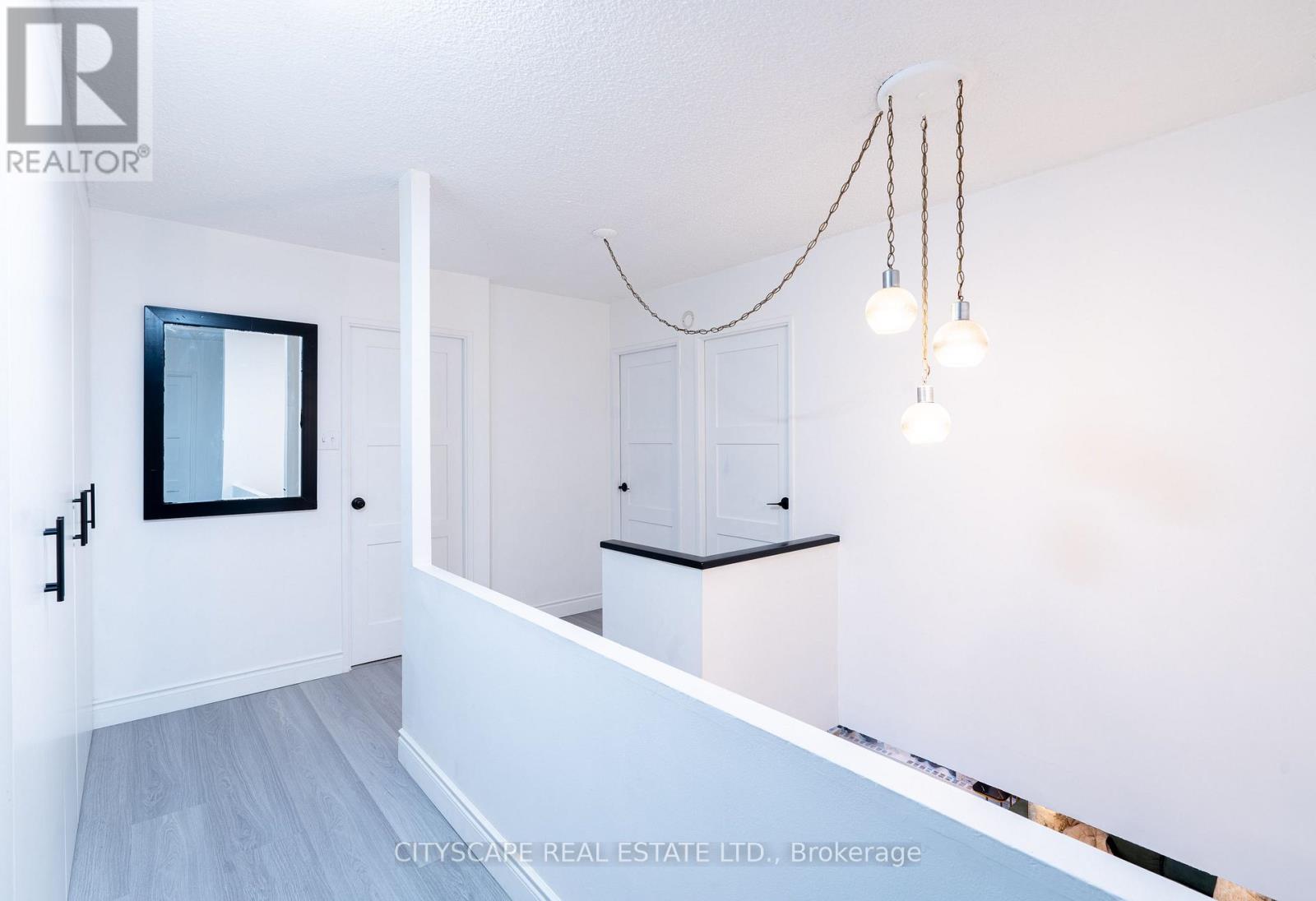 115 - 2121 Roche Court, Mississauga, Ontario  L5K 2C7 - Photo 32 - W12589308