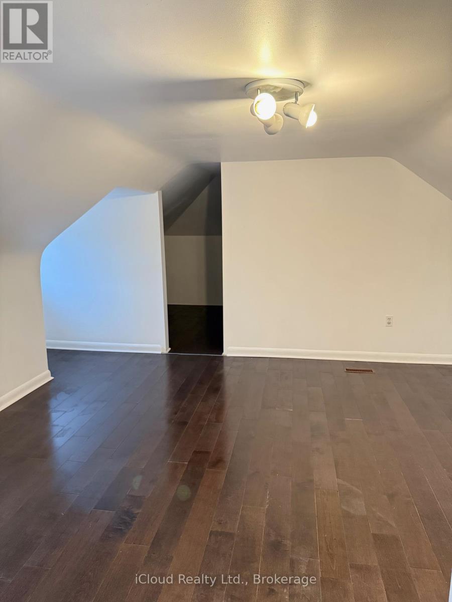 3RD FLR - 5 CAITHNESS STREET W, Haldimand, Ontario