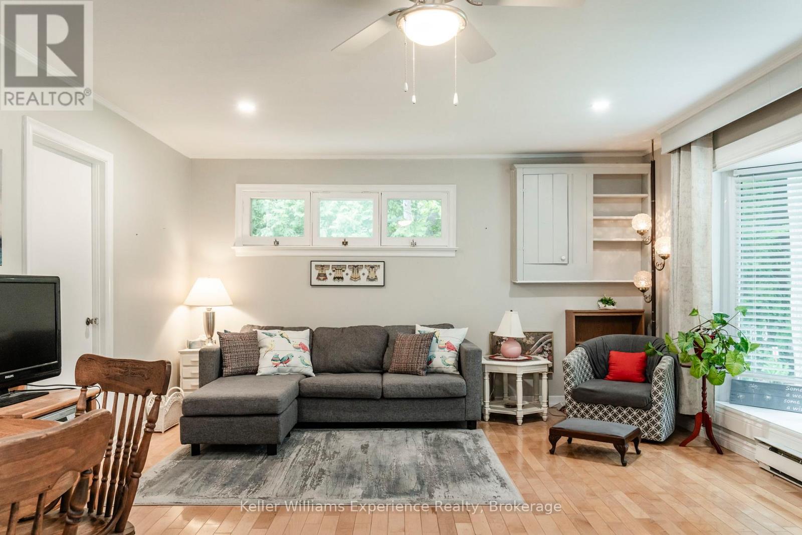 9 Harras Avenue, Tiny, Ontario  L0L 2J0 - Photo 6 - S12589394