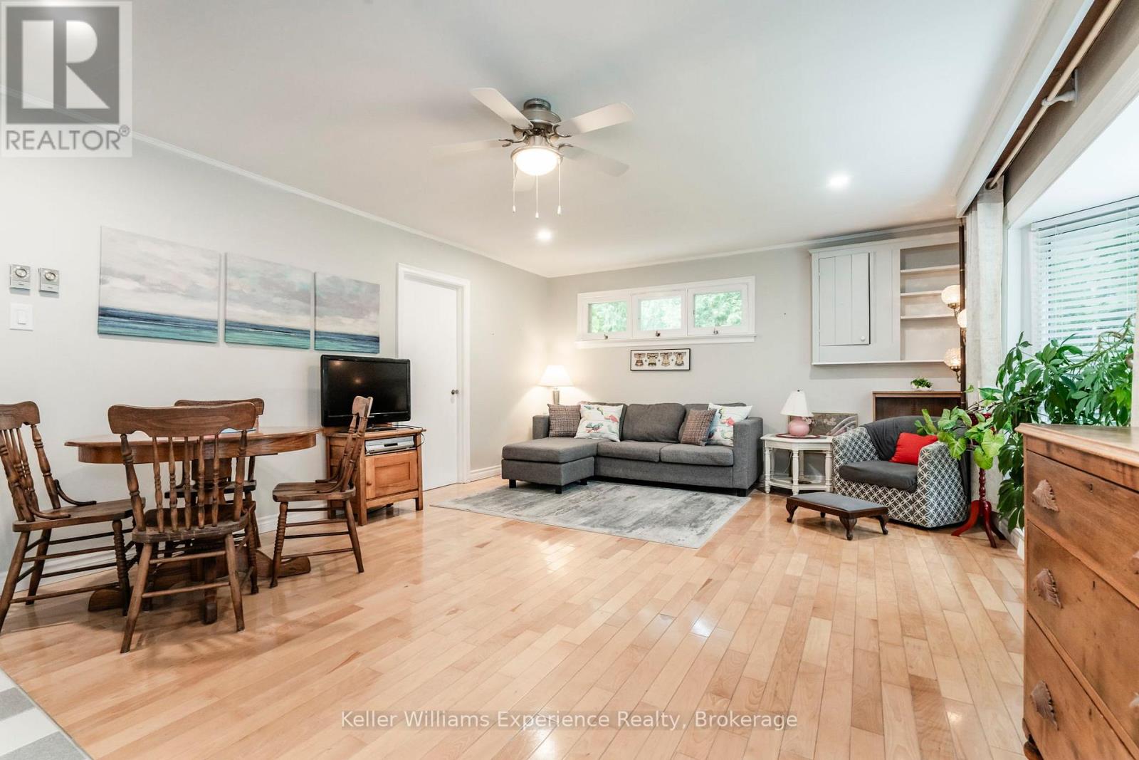 9 Harras Avenue, Tiny, Ontario  L0L 2J0 - Photo 7 - S12589394