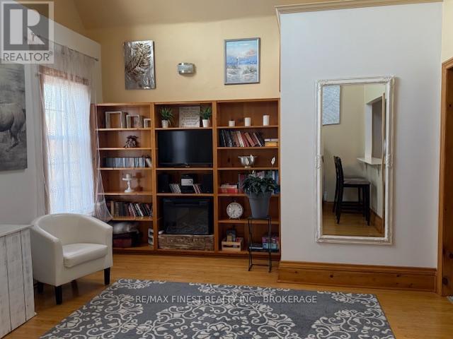 166 Queen Street, Kingston (East Of Sir John A. Blvd), Ontario  K7K 1B1 - Photo 19 - X12589320